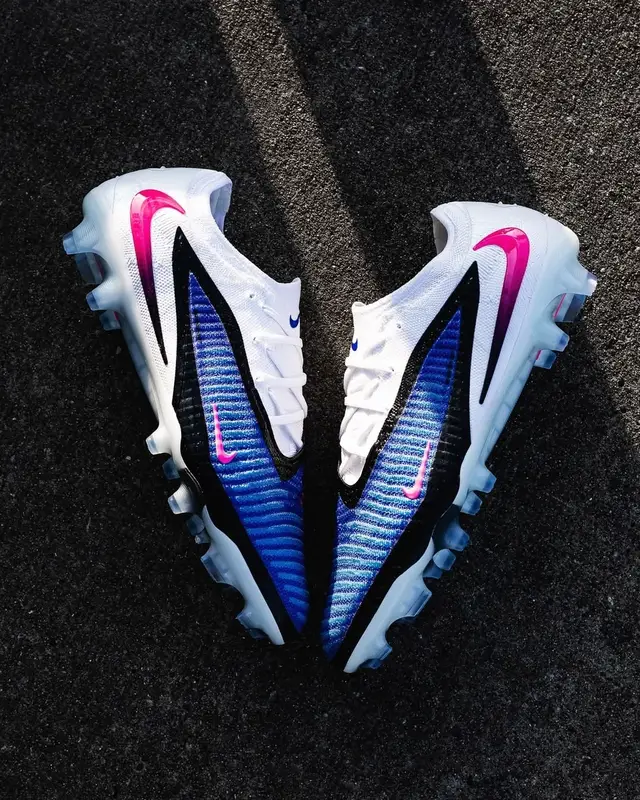 Nike Phantom