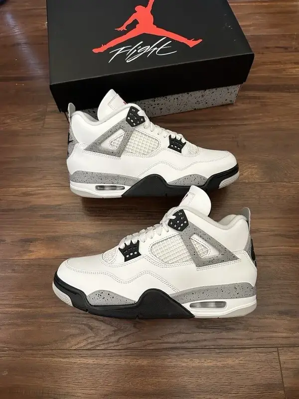 Jordan 4