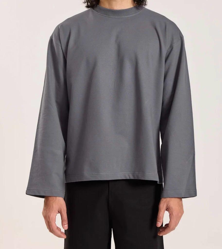 T-shirt oversize · manches longues - modèle 2